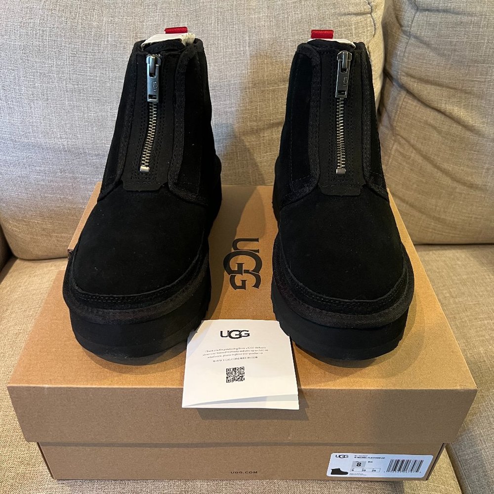 NWT UGG Size 8 Women's Neumel Zip Platform Booties